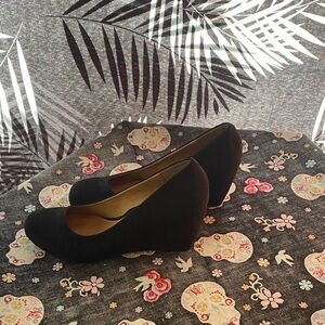 CL by Laundry Black Wedges